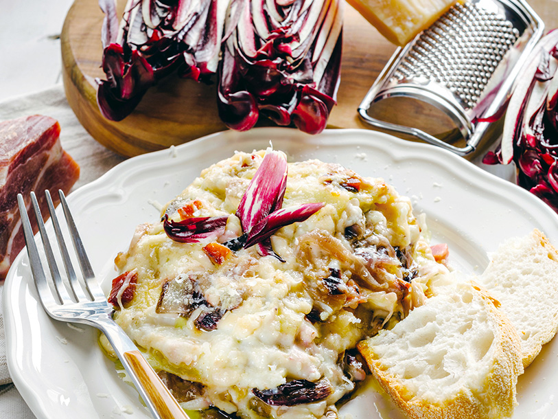Den bitre salat, Radicchio, fra Treviso er en stjerne i det italienske køkken - prøv egnsretten Lasagane al Radicchio i "Lille Venedig"
