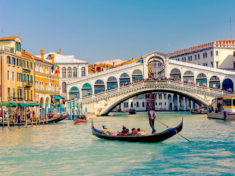 Sukkenes Bro er et af de mest elskede motiver i Venedig
