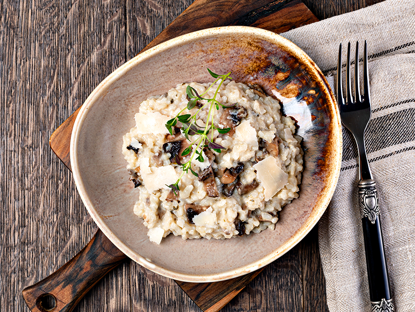 Prøv en ægte Risotto all'isolana tilberedt med det lokalt dyrkede Vialone Nano-ris
