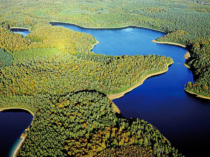 I kan også tage turen ind i det enorme søområde Mecklenburgische Seenplatte