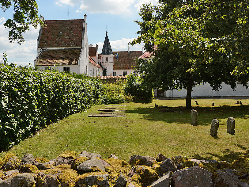 Besøg også det idylliske Bosjökloster Slott, som blev grundlagt i 1100-tallet