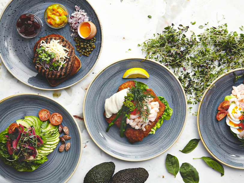 Kroen har også en moderne restaurant, hvor I skal glæde jer til at spise hver aften på jeres kroophold