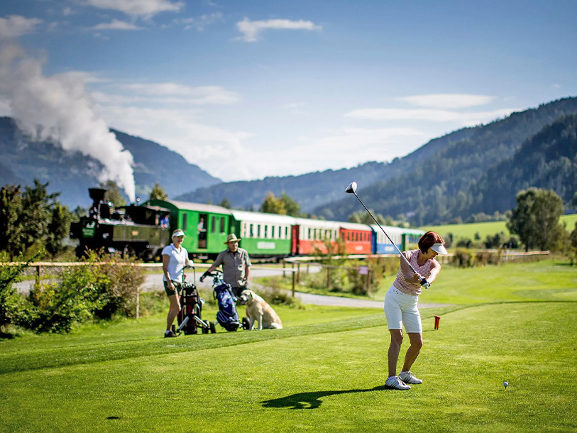 Den närmaste golfbanan hittar du vid Golfclub Murau-Kreischberg, bara några minuters bilresa från hotellet