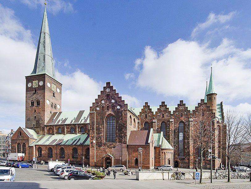 Århus domkyrka är en magnifik upplevelse