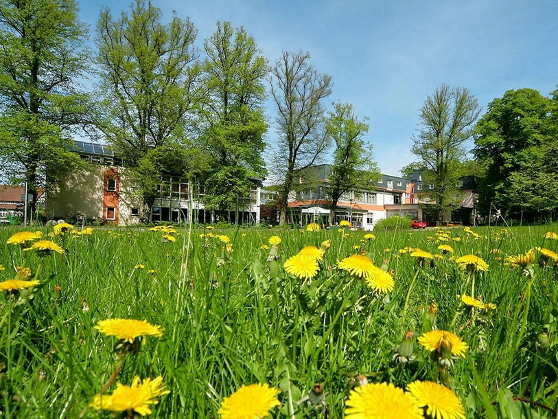 I bor perfekt mellem naturen og byen - Rostock centrum ligger blot 2 km herfra