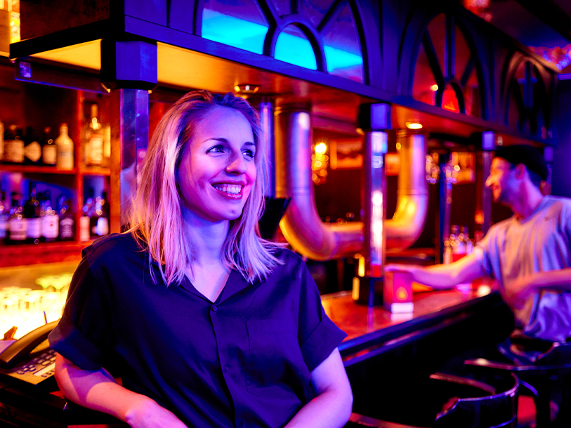 Tillbaka på hotellet kan du se fram emot att koppla av med en god cocktail