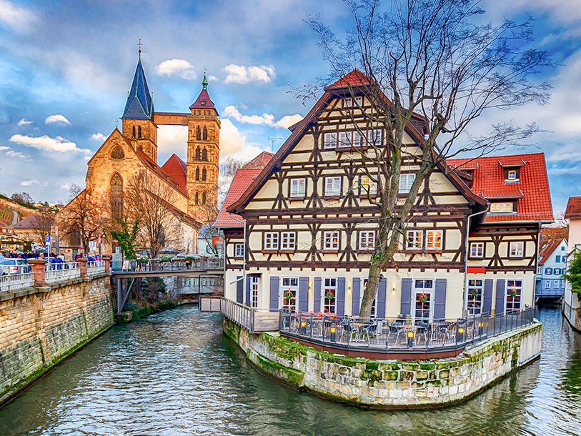 Upplev också skönheten och stämningen i medeltidsstaden Esslingen am Neckar
