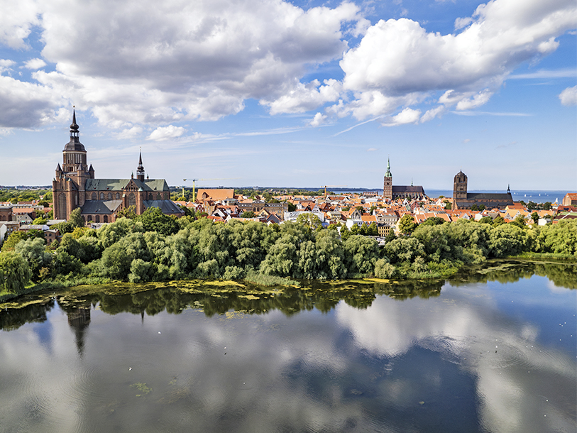 Besök den historiska Hansastaden Stralsund - också kallad "Porten till Rügen"