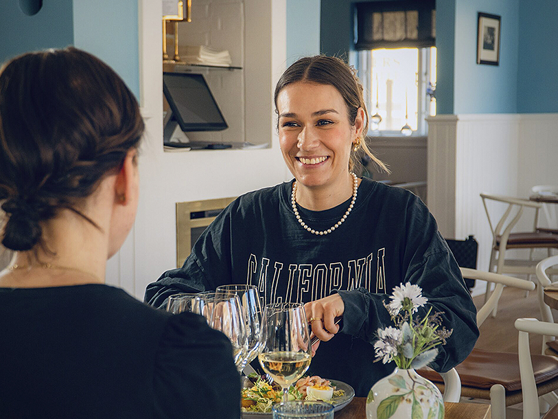 I er inviteret på et par gode middagsoplevelser i restauranten i Plesner-bygningen