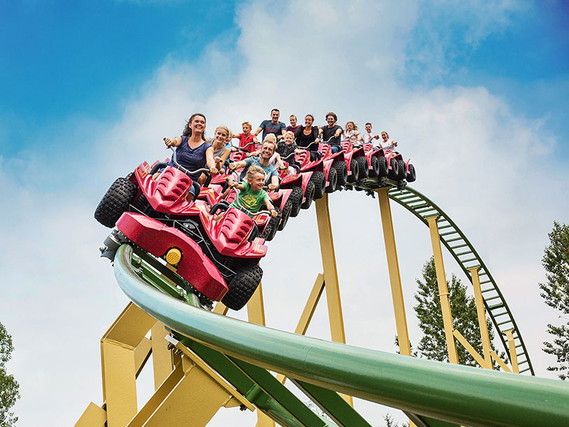 Gör en utflykt till barnens favorit - nöjesparken Djurs Sommerland!