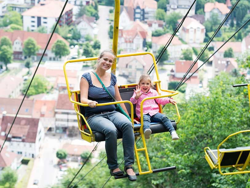 Tag den nærmeste bjergbane, Burgseilbahn, til toppen af verden (eller i hvert fald til toppen af Bad Lauterberg)