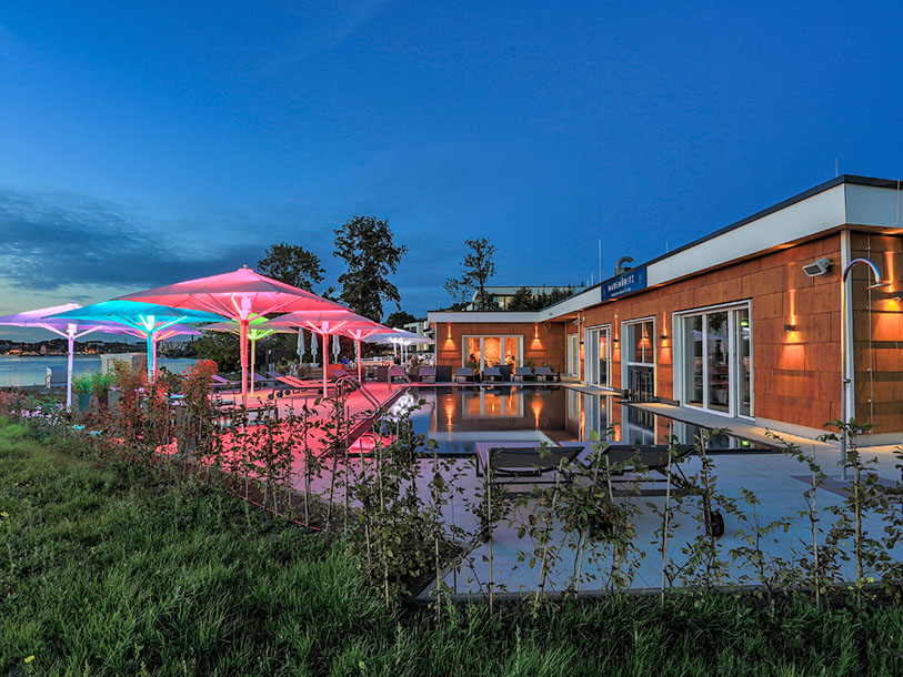 Når I kommer hjem fra dagens vandreture, kan I glæde jer til at slappe af i resortets opvarmede pool