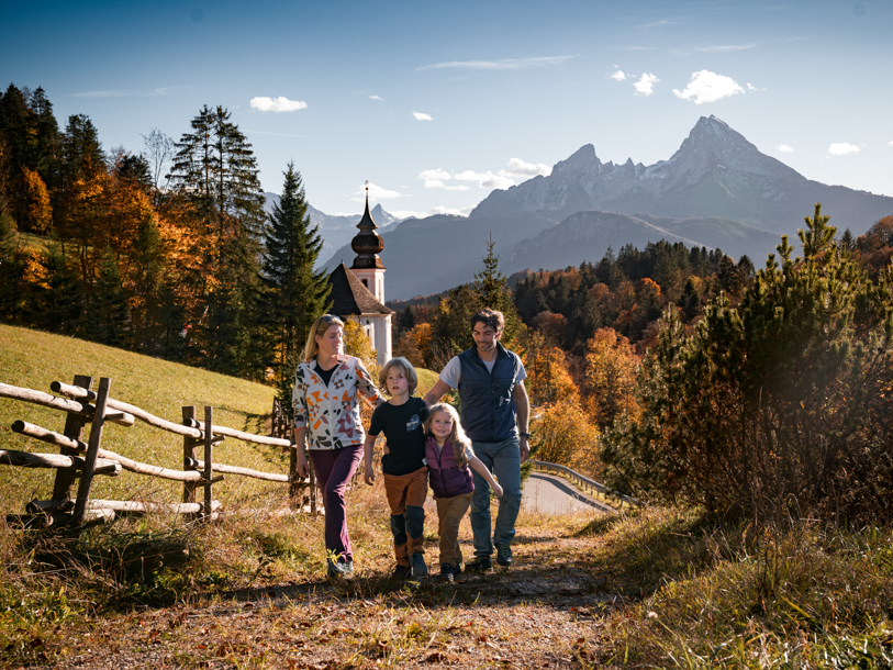 Maria Gern-kirken i Berchtesgaden er med sin løgformede kuppel et godt pejlemærke på jeres vandreture