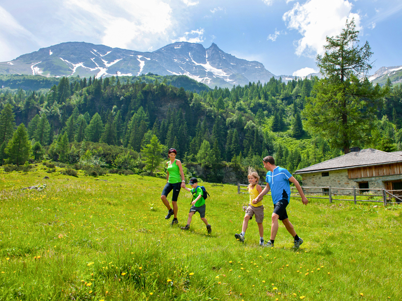 Sommerstemning på terrassen ved Gasthof Andrelwirt